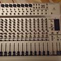 Альбом - микшерний пульт     behringer   mx2004a   идиальное состояние   1600грн