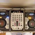 2x_cdj_400_behringer_vmx_200__14067233f.jpg|Соляр Мар'ян 