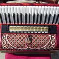 Альбом Продам Акордеон Horch (Червоний,інкрустований)