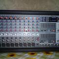Альбом - Активний мікшерний пульт BEHRINGER EVROPOWER PMP2000