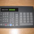 Альбом - Куплю драм-машинку Roland R-70