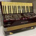 Альбом - Продається нiмецький аккордеон Hohner Verdi III