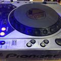 Альбом - CD player Pioneer CDJ 800 MK2 вживаний