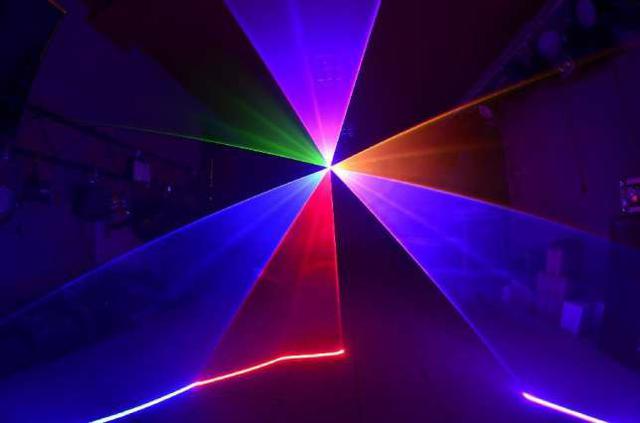 339315004_4_644x461_lazer-colorstage-400mw-rgb-4v1-novyy-400-nal-i-beznal-elektronika_rev004.jpg|Соляр Мар'ян