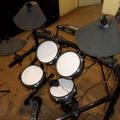 129897421_7_644x461_prodam-elektronnuyu-udarnuyu-ustanovku-alesis-dm5-_rev006.jpg|Соляр Мар'ян 