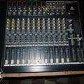 Альбом - Продам мікшерний пульт Behringer Eurorack 2004 