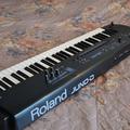 Альбом - ROLAND JUNO-D. 9.500грн Стан нового інструменту. 