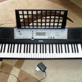 Альбом - продам синтезатор