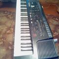 Альбом - Синтезатори YAMAHA PSR E403, Roland E28