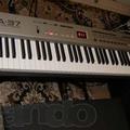 Альбом -  Миди-клавиатура Roland A-37