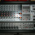 Альбом - Активний мікшерний пульт Behringer Pmp1680S