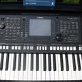 Альбом - синтезатор Yamaha  s 750-  Indonesia