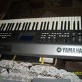 Альбом - сінтезатор YAMAHA MM6