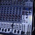 Альбом - Микшерний пульт Behringer xenyx 1622FX