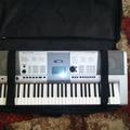 Альбом - Yamaha PSR-E403 + пюпітр і чохол... 4200 грн.