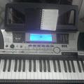 Альбом - продам YAMAHA PSR-550